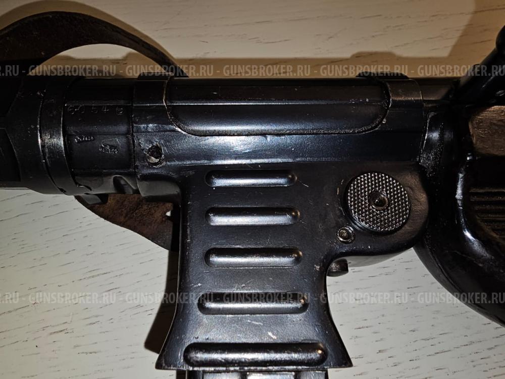 MP-40