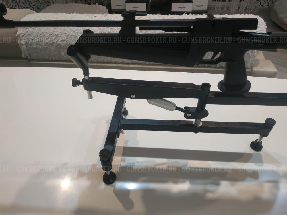 Станок для пристрелки и чистки оружия.