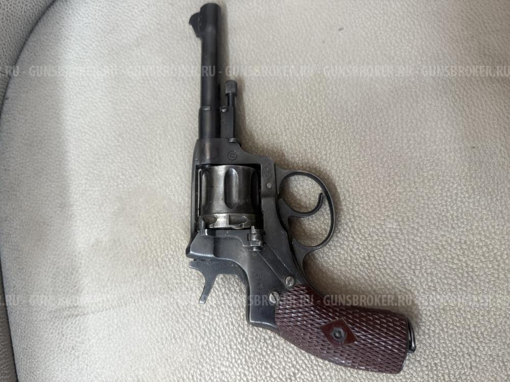 Револьвер Наганыч