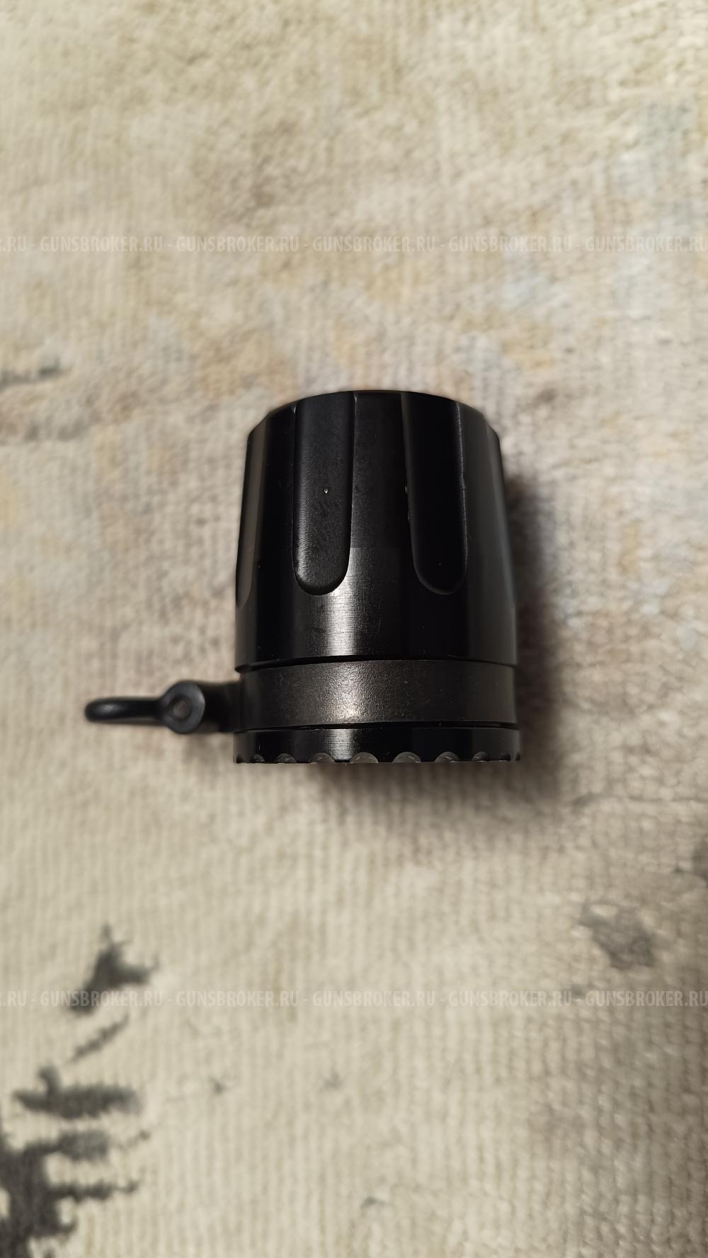 На МР-155 комплектующие - приклад , цевьё , трубка магазина , гайка .