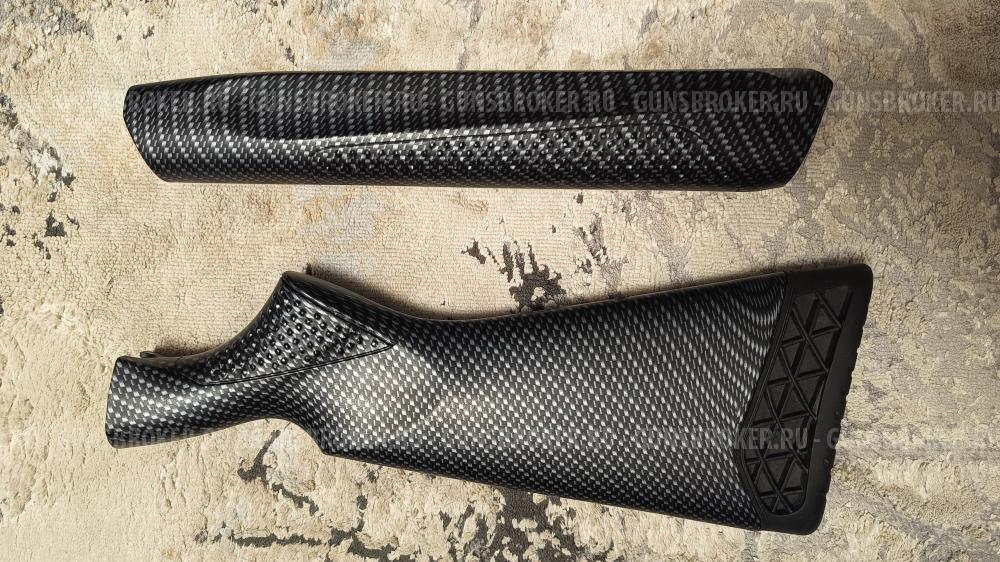 На МР-155 комплектующие - приклад , цевьё , трубка магазина , гайка .