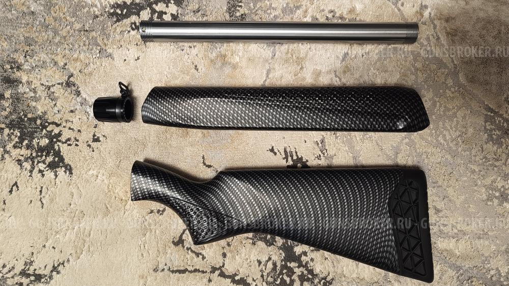 На МР-155 комплектующие - приклад , цевьё , трубка магазина , гайка .