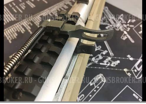 На RUGER 10/22 - рукоятки перезарядки, магазин релиз, ударник, экстрактор, авто болт релиз