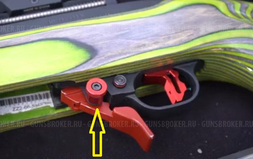 На RUGER 10/22 - рукоятки перезарядки, магазин релиз, ударник, экстрактор, авто болт релиз