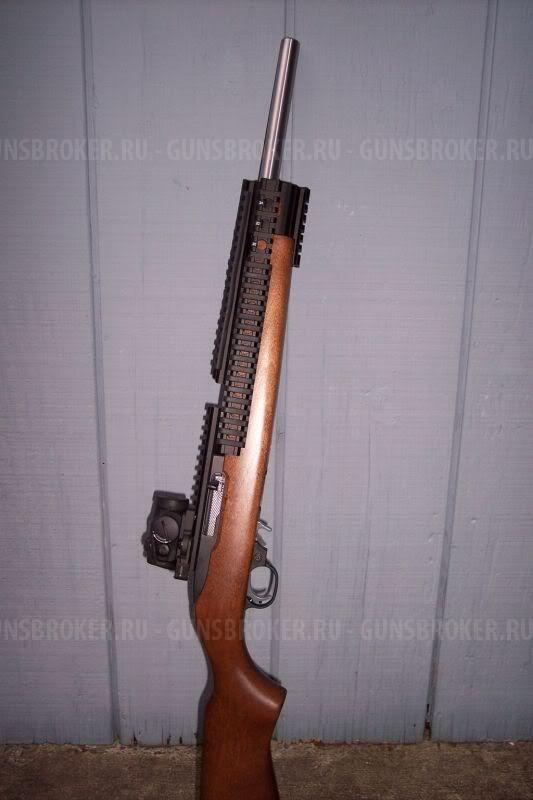 На RUGER 10/22 рукоятки перезарядки, планки, магазин релиз, Quad Rail + магазины 22lr