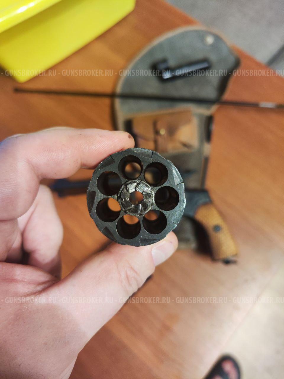 Наган 10х32Т именной, немножко нарезной