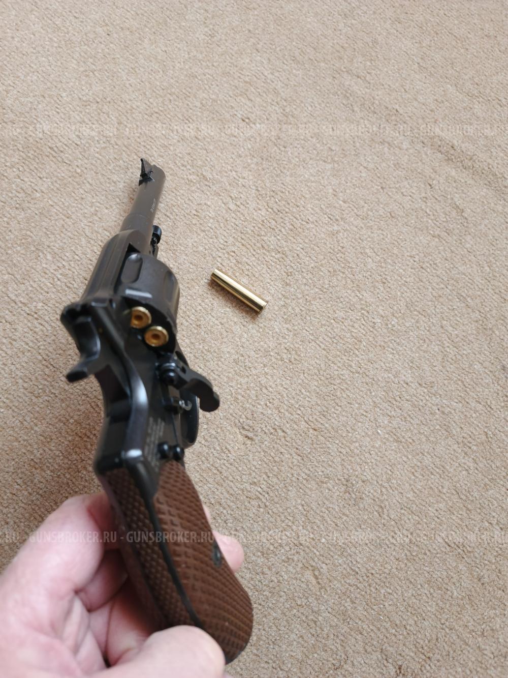 Наган  пневматика NGT Gletcher , 4,5 мм, СО 2 новый.