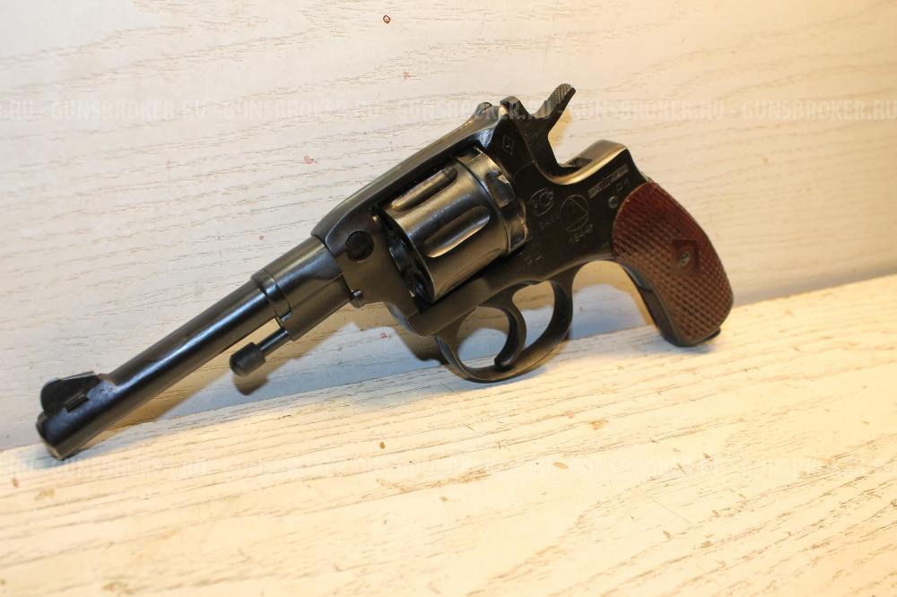 Наганыч Р-1 к 9мм Газ пистолет.