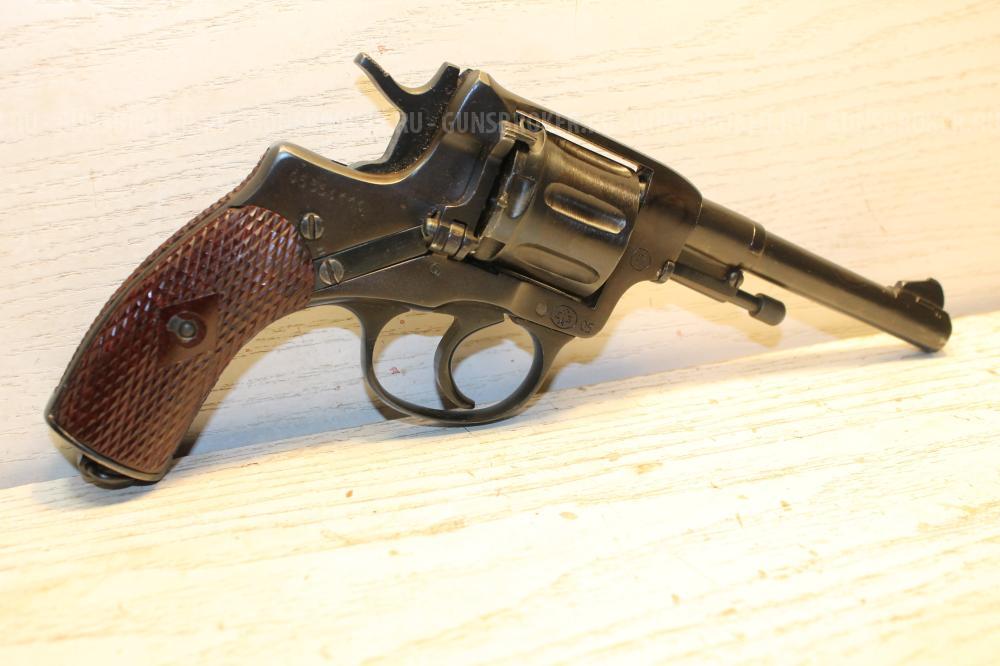 Наганыч Р-1 к 9мм Газ пистолет.