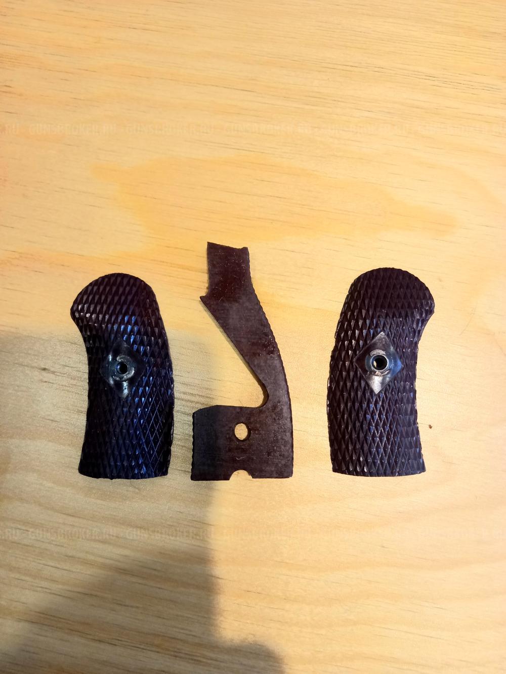 ЗИП Накладки деревянные и бакелитовые для Нагана