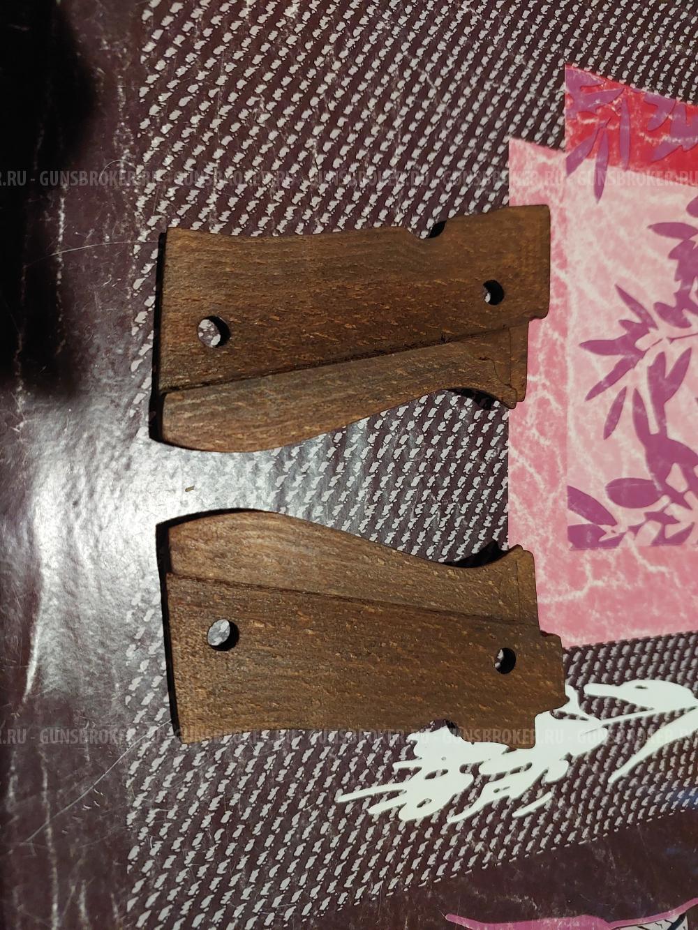 Накладки на Beretta M84FS