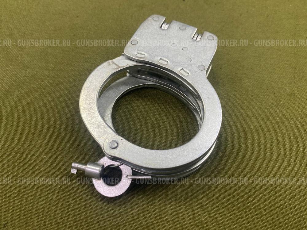 Наручники БРС-3 на жесткой сцепке