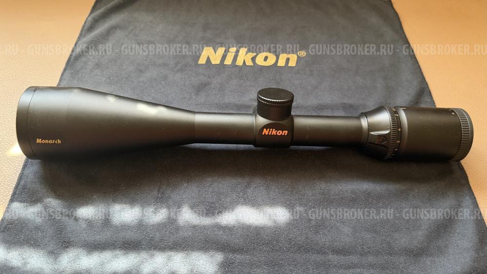 Nikon Monarch