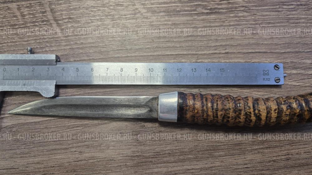 Нож производства ГДР. Рукоятка из дерева. Узкий клинок