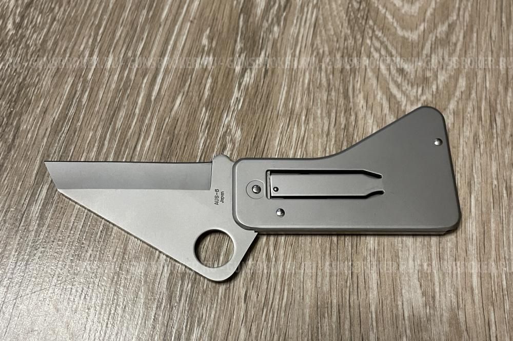 Нож Spyderco Spydercard