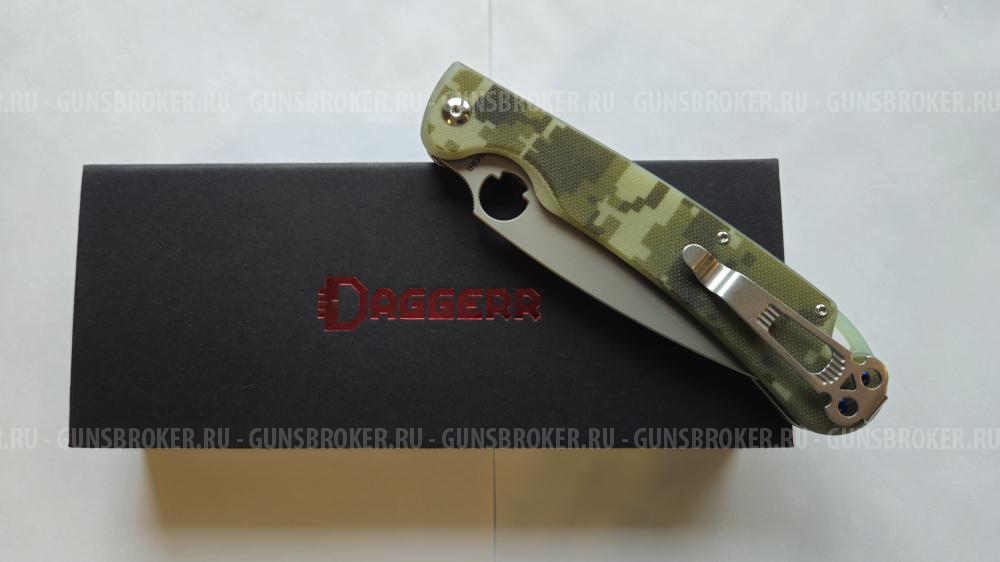 Нож Sting XL camo BB VG10