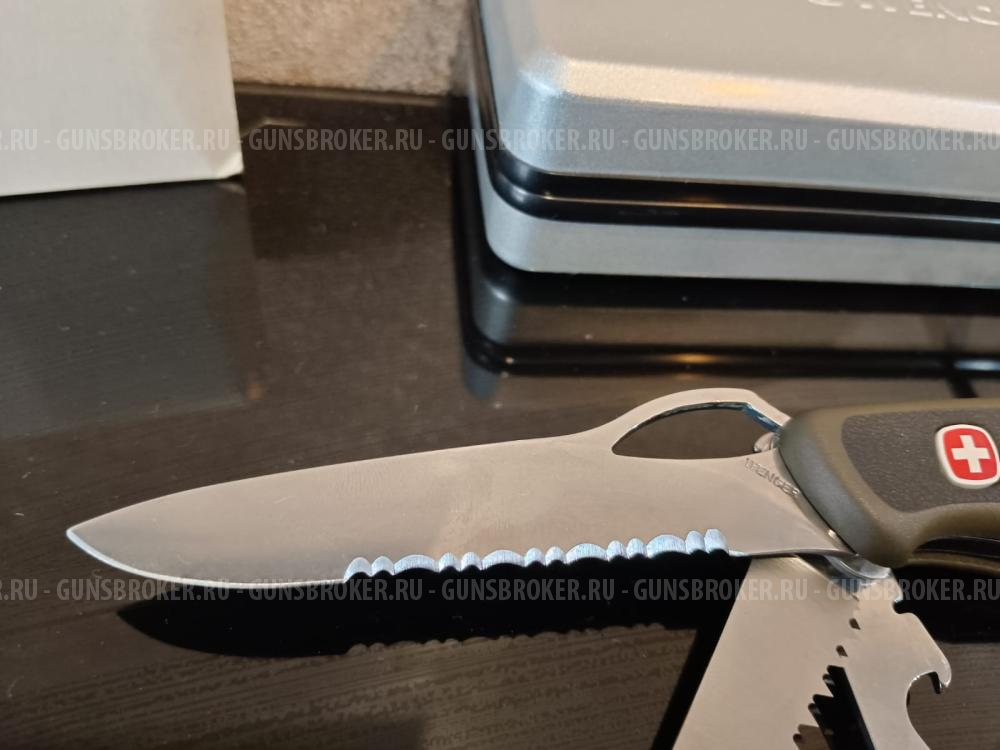 Нож Wenger Ranger Gripp 179  Серейтор