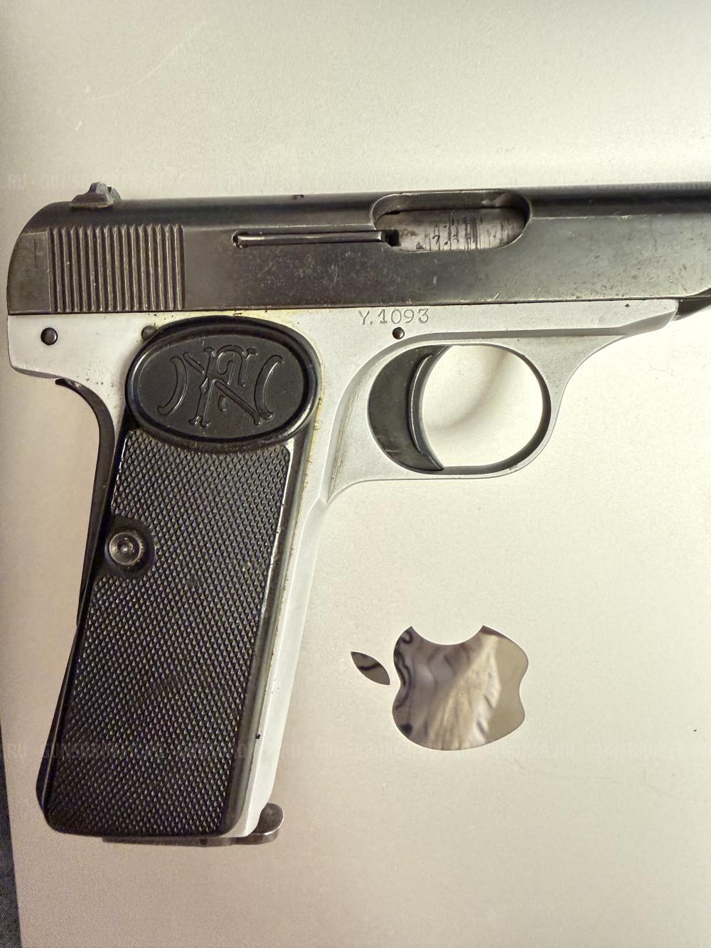 Охолощенный пистолет Browning