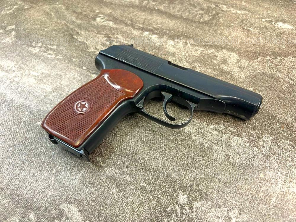 Охолощенный пистолет Макарова ПМ-СО (ТОЗ, 1953 год, прямая рамка, калибр 10х24)