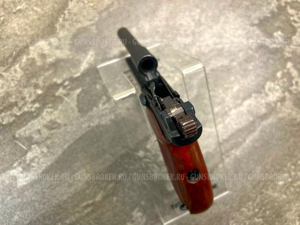 Охолощенный пистолет Макарова ПМ-СО (ТОЗ, 1953 год, прямая рамка, калибр 10х24)