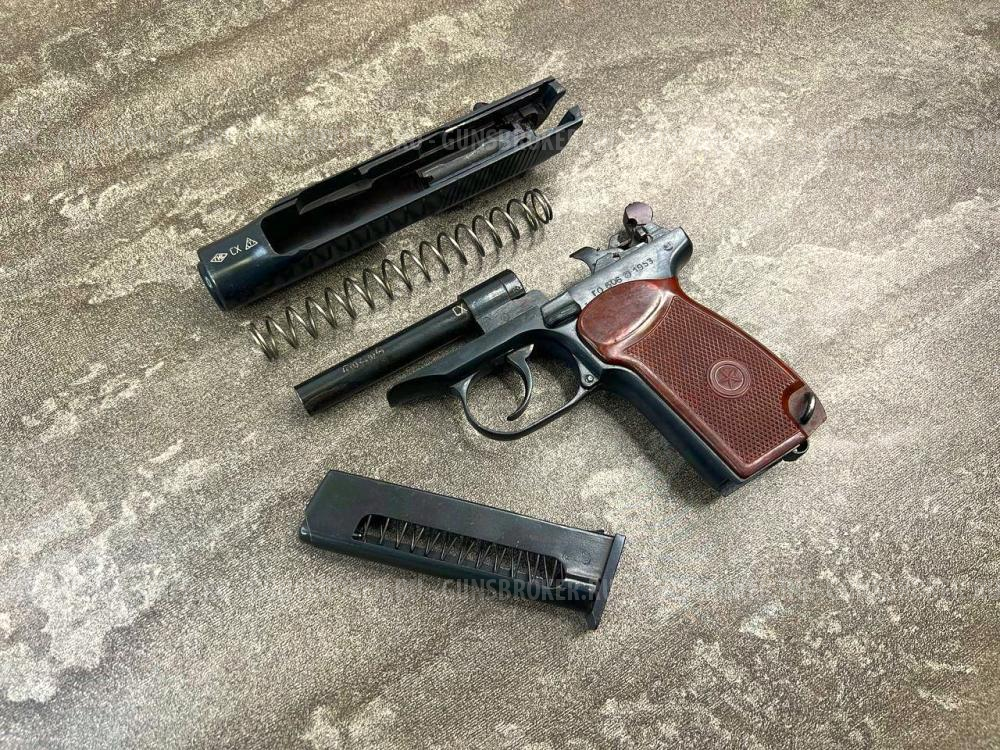 Охолощенный пистолет Макарова ПМ-СО (ТОЗ, 1953 год, прямая рамка, калибр 10х24)