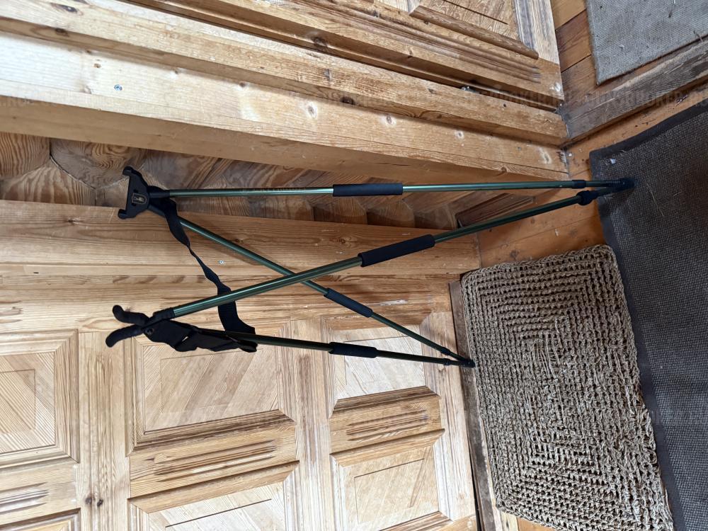 Опора штатив Deerhunter Stick M440