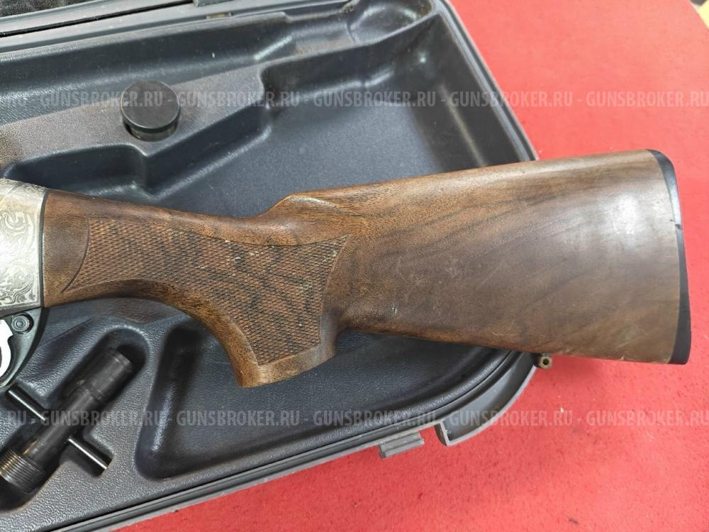Оружие гладкоствольное Benelli DeLuxe 12х76