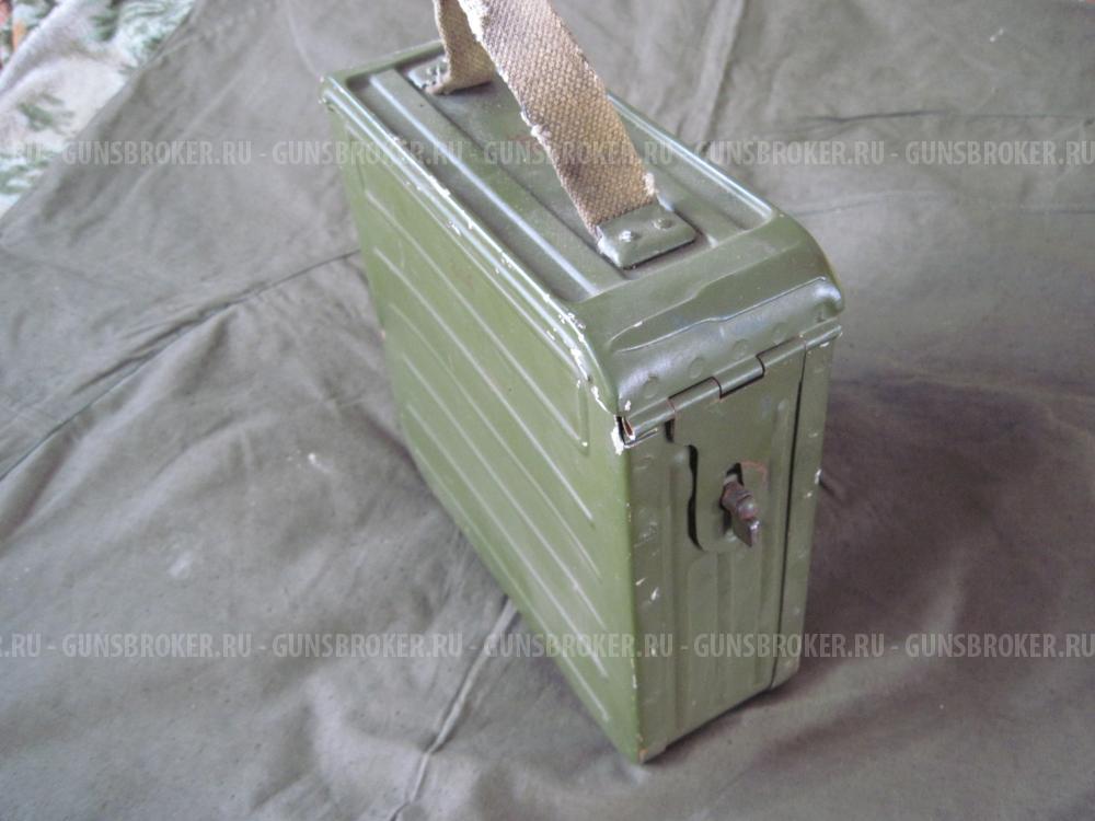 Патронный короб к пулемету с лентой
