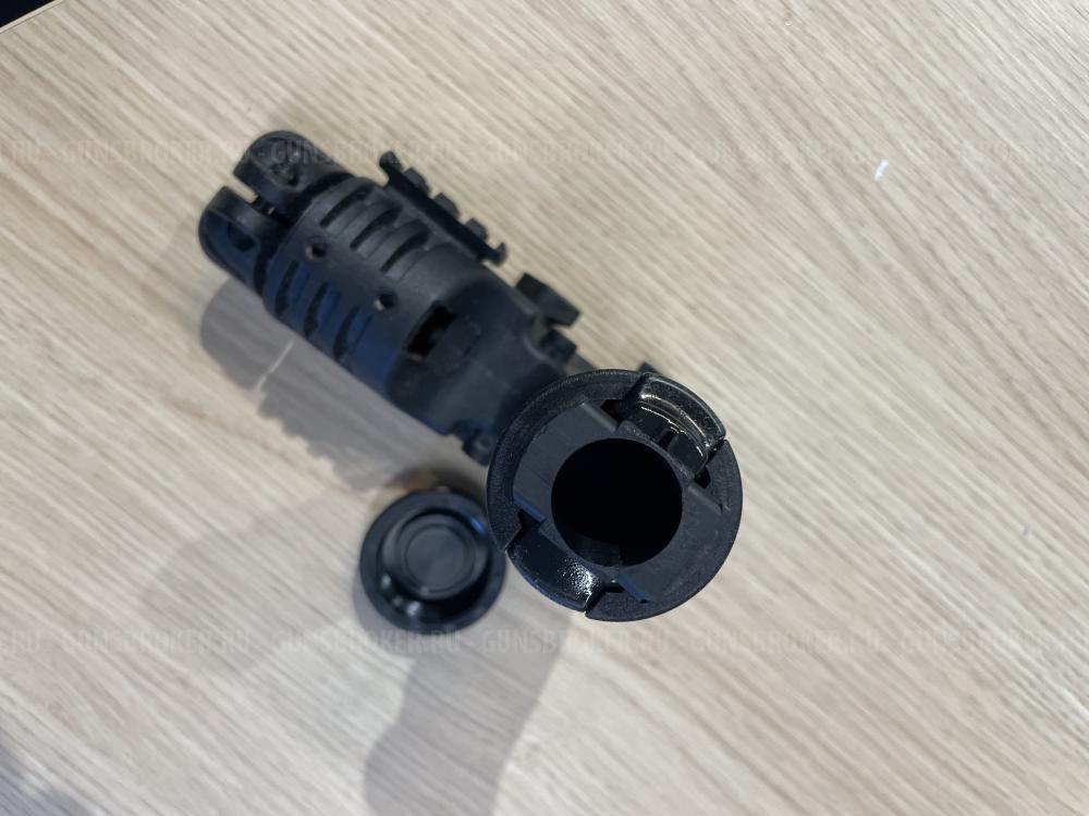 Передняя вертикальная рукоятка CAA FGA с адаптером для фонаря