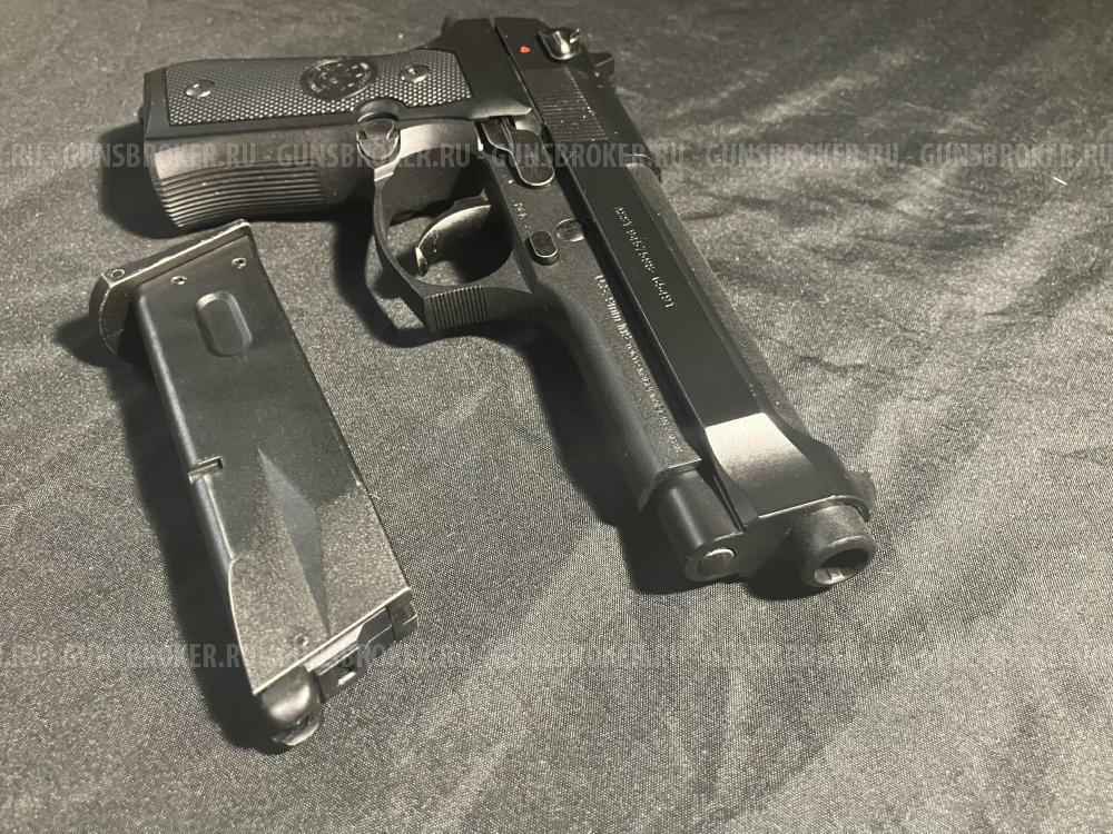 Пистолет Beretta M9 Tokyo Marui