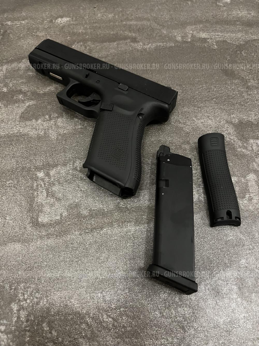 Пистолет East Crane Glock 17 Gen 5 BK