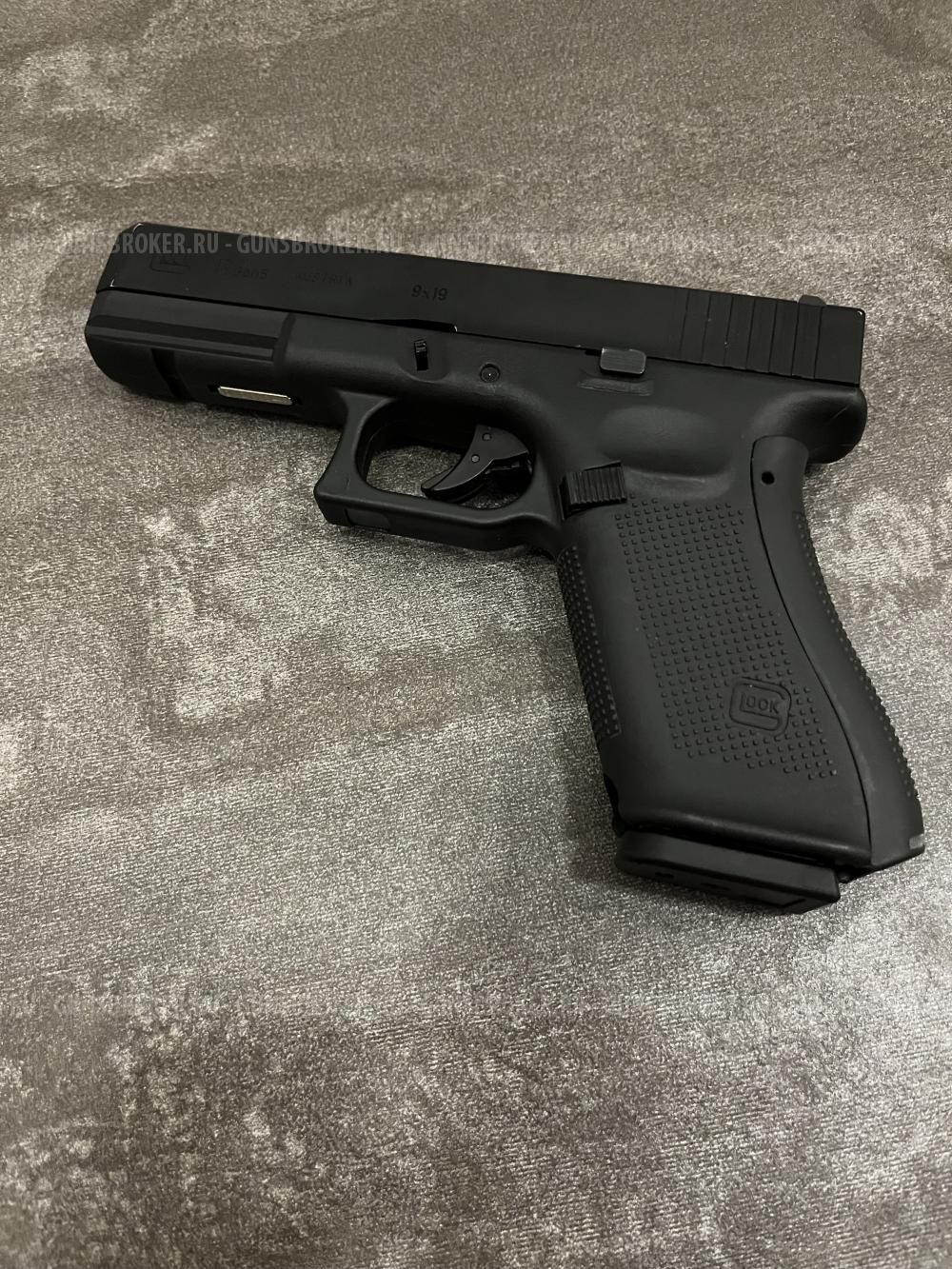 Пистолет East Crane Glock 17 Gen 5 BK