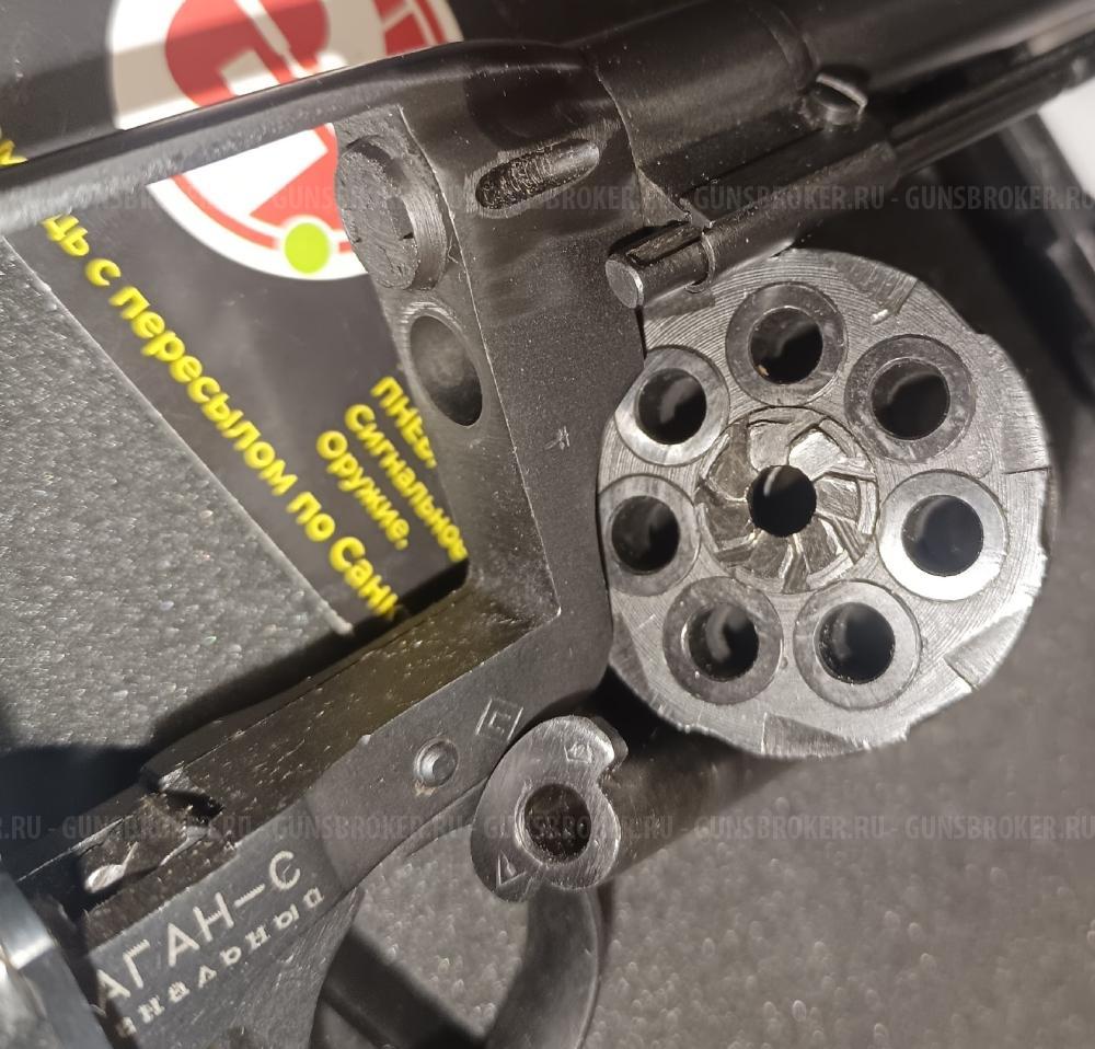 Блеф Наган-С сигнальный револьвер  1933 и  1944 год. 