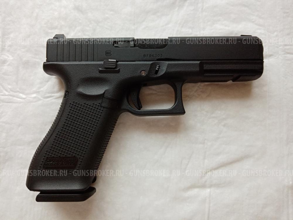 Пистолет Glock 17 gen. 5 Umarex/VFC + магазины