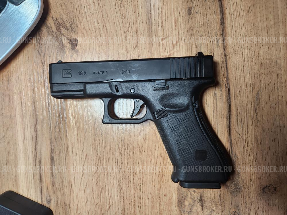 Пистолет Glock 19X Gen5