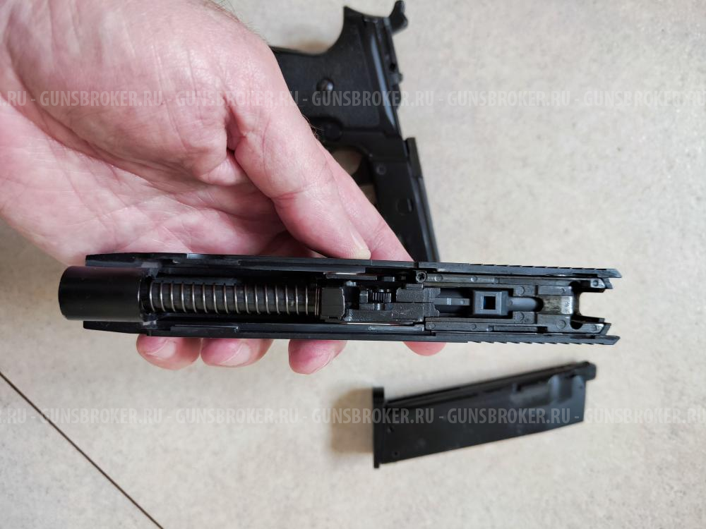 Пистолет KJW SigSauer P226  страйкбольный