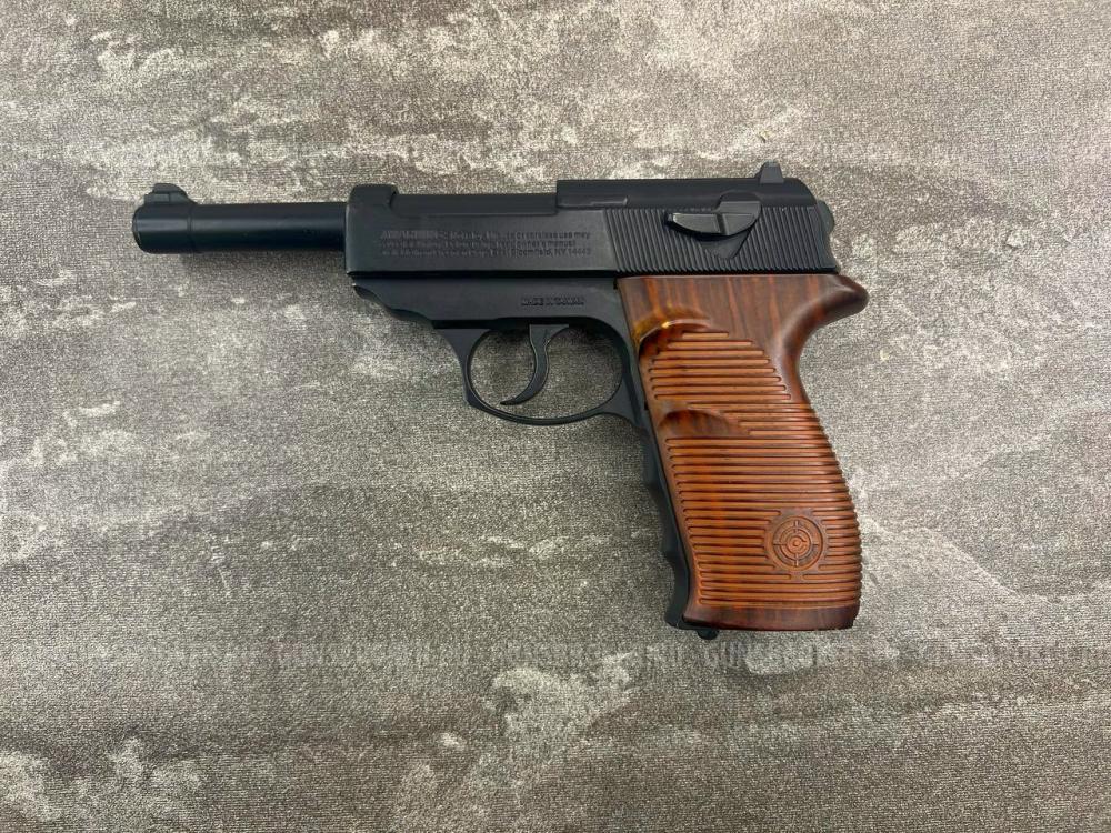 Пистолет пневматический Crosman C41 (металл, подвижный затвор, Walther P.38, б/у) 4,5 мм