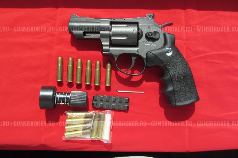 Пистолет пневматический Gletcher SW R25 Black