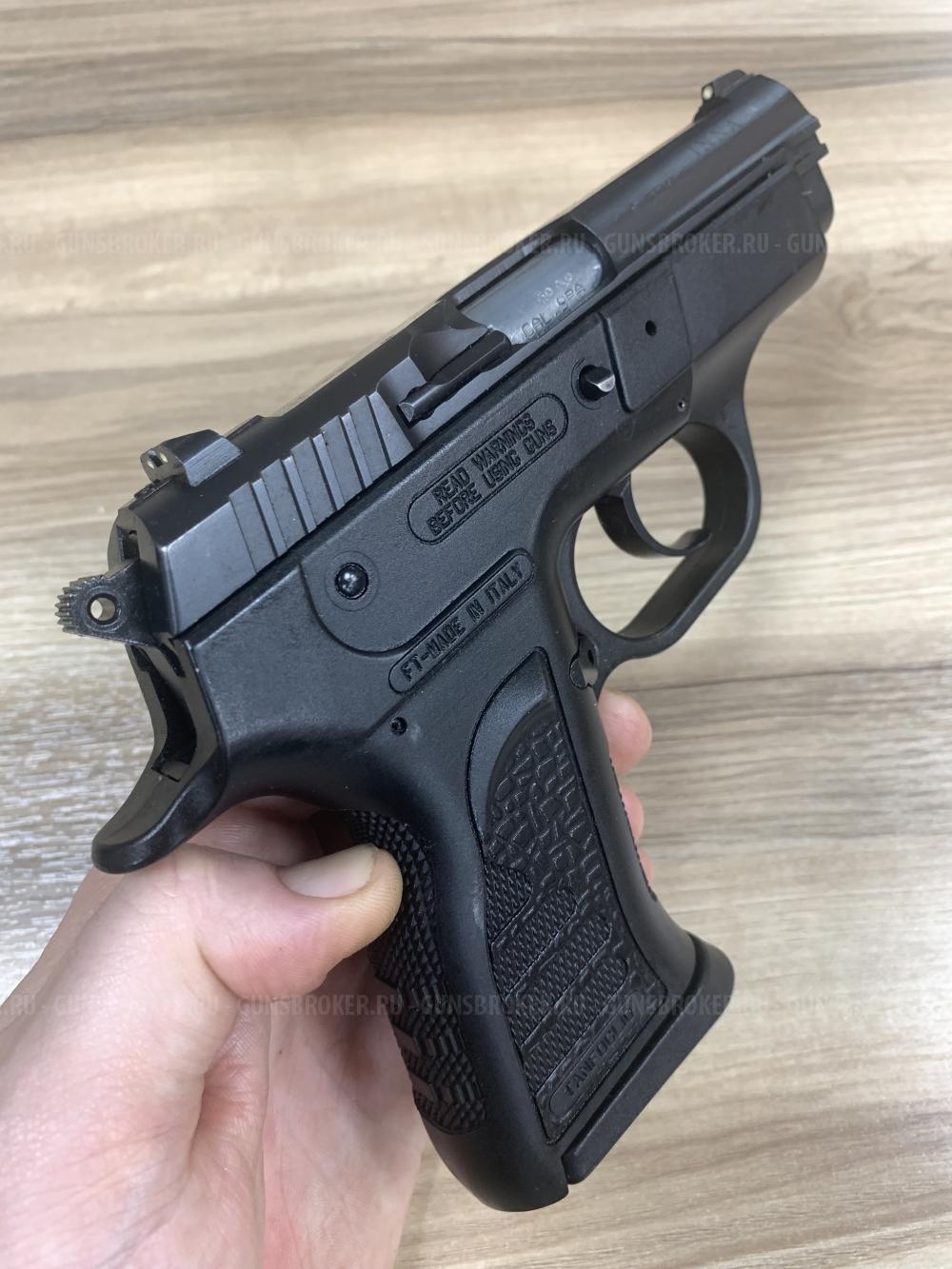 Пистолет Tanfoglia Inna