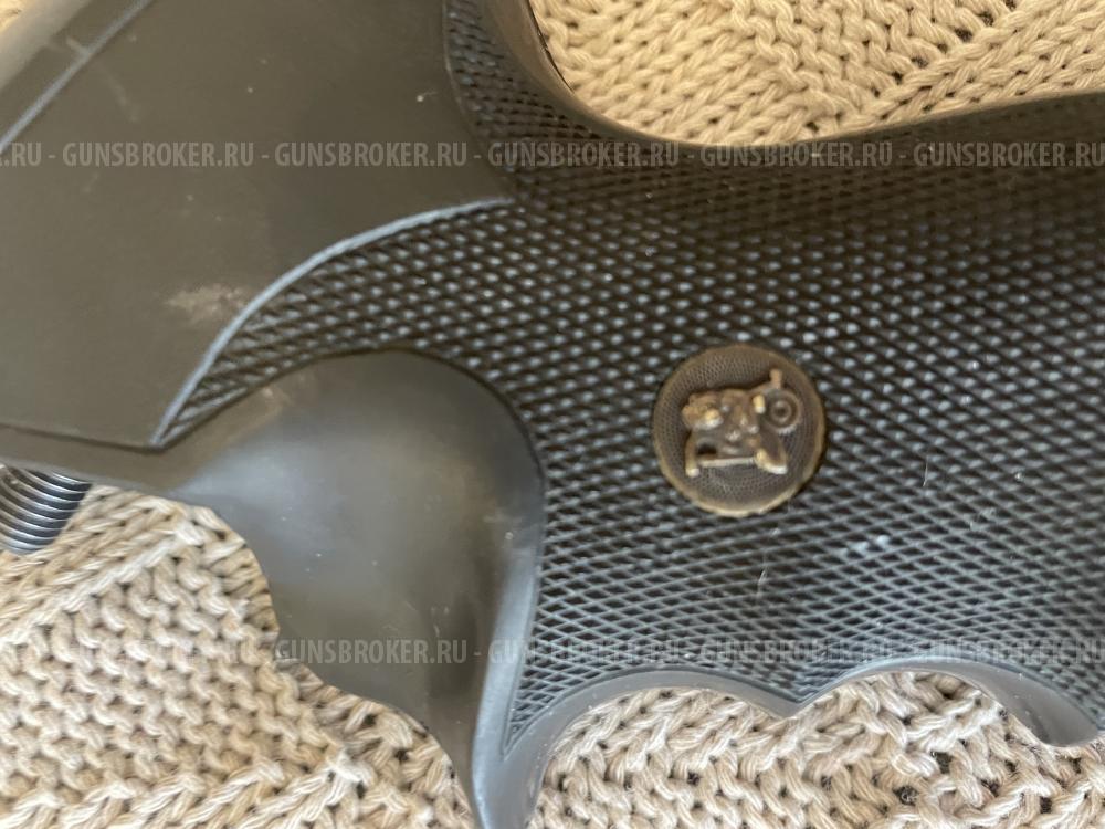 Пистолетная рукоять Winchester 1300 Pachmayr