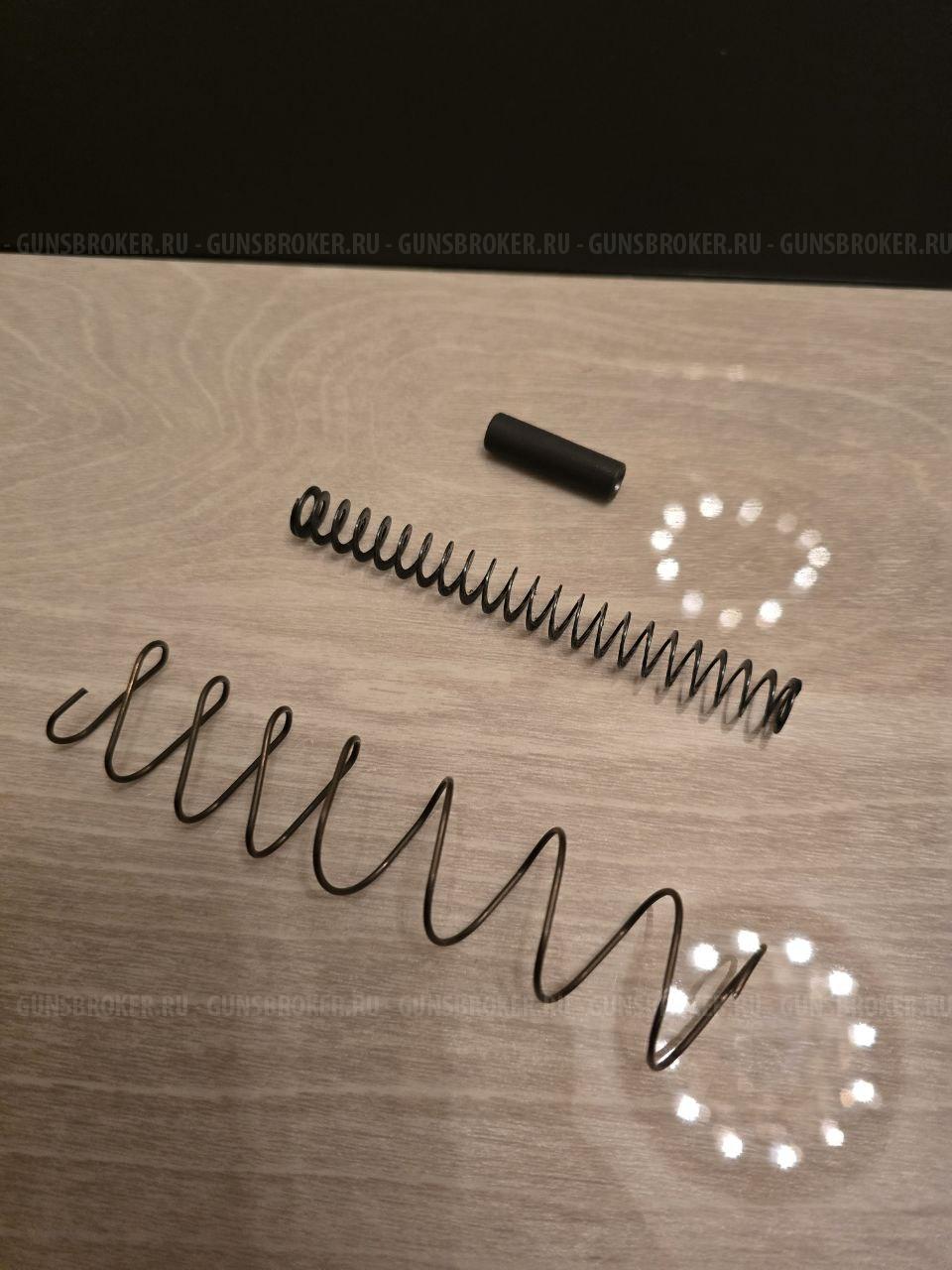 Листовая пружина, пружина магазина и выбрасыватель на Grand Power