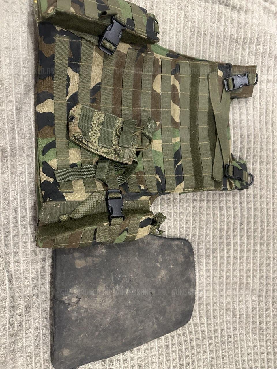 Плитник канадский с пластинами 