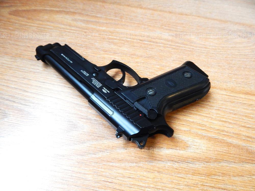 Пневматическая Beretta 92 от Gletcher. Супер состояние с комплектом.Blow Back Авто огонь.