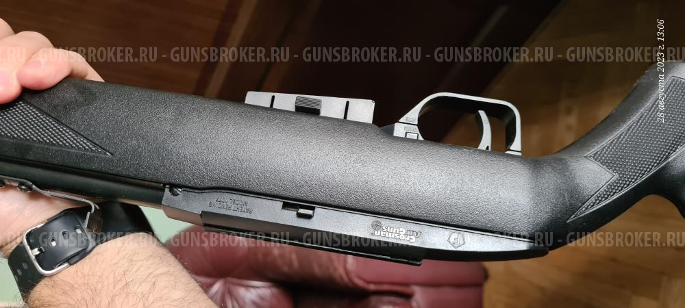 Пневматическая газобаллонная винтовка Crosman 1077 4,5 мм