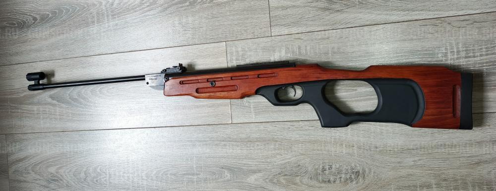 Пневматические Crosman Vantage , муфта металл и 512 в металле и качественном, крепком ложе