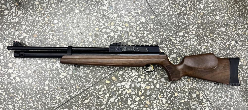 Пневматическая винтовка Hatsan AT44-10 Wood (дерево, PCP, 3 Дж) 6,35 мм