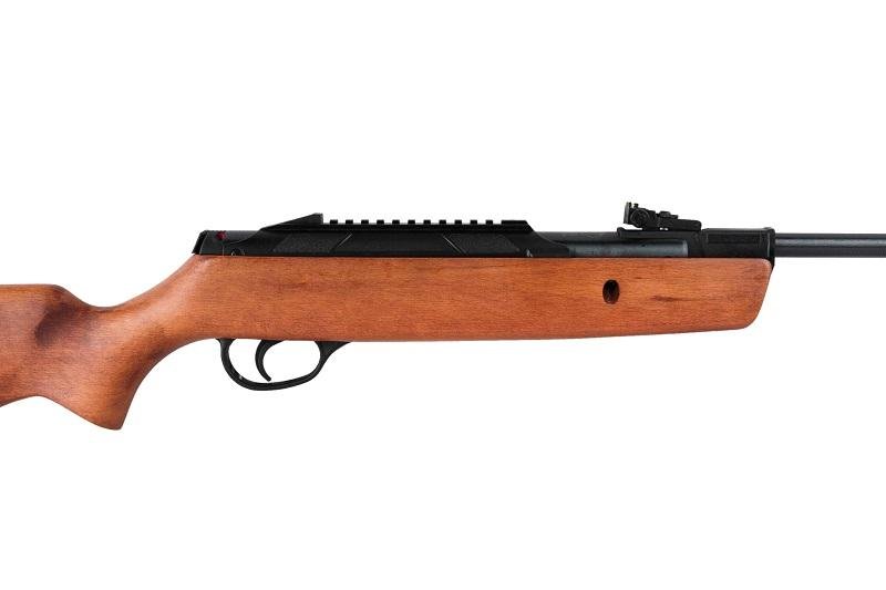 Пневматическая винтовка Hatsan Striker Alpha W к. 4,5 мм, 3 Дж, дерево новая