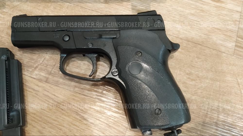 Пневматический пистолет Аникс А 111