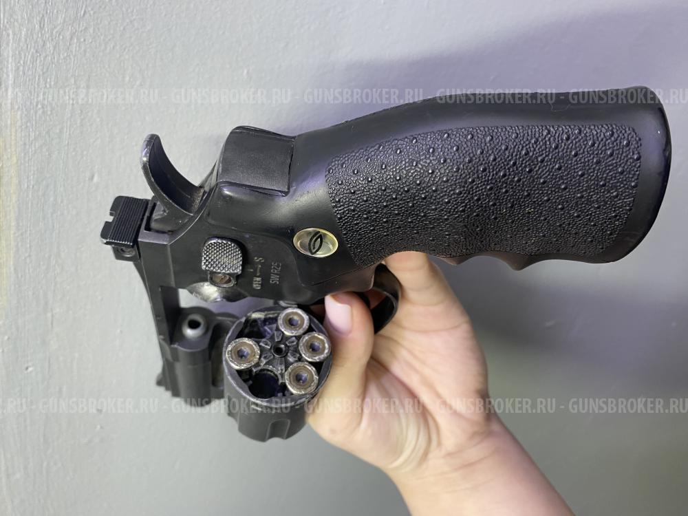 Пневматический пистолет Cletcher SW R25