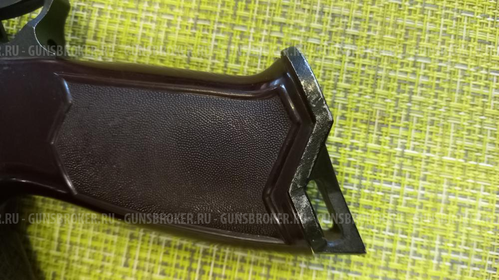 Пневматический пистолет Иж-40